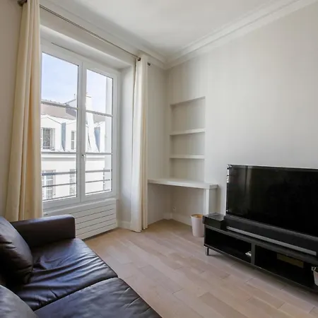 4 People Saint-germain-des-pres - Quartier Latin By Weekome * Parigi